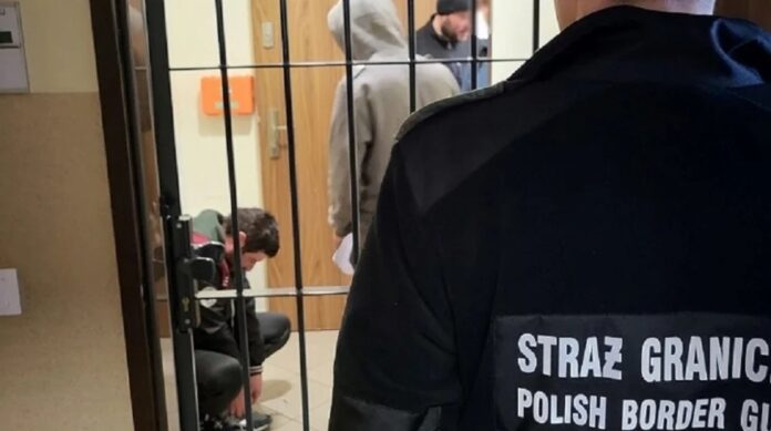 straz-graniczna-zatrzymala-kolejnych-ukraincow-w-zwiazku-z-przemytem-imigrantow straz-graniczna-zatrzymala-kolejnych-ukraincow-w-zwiazku-z-przemytem-imigrantow