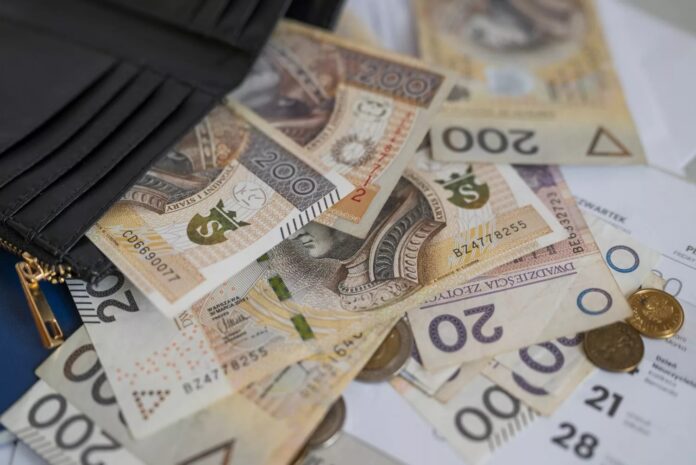 pracujesz-i-nie-wyjezdzasz-na-wakacje?-dostaniesz-nawet-4-000-zlotych-za-niewykorzystany-urlop