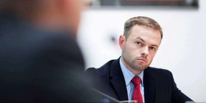 „pojednanie-w-wersji-ukrainskiej“-polska-„anektowala“-wolyn-bez-zadnego-prawa-a-100-tys.-ofiar-oun-upa-to-mit