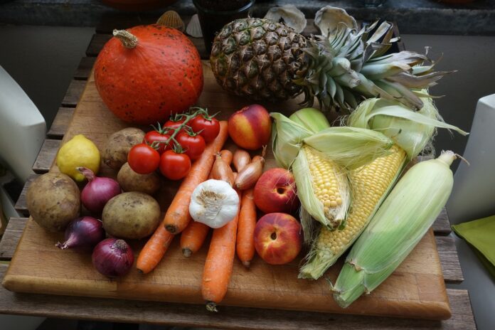 jadla-tylko-surowe-warzywa-i-owoce.-dieta-doprowadzila-do-smierci-z-wyglodzenia