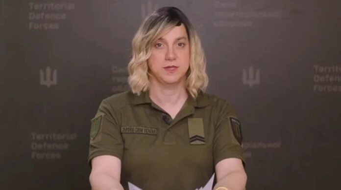 amerykanski-transseksualista-rzecznikiem-ukrainskich-sil-obrony-terytorialnej