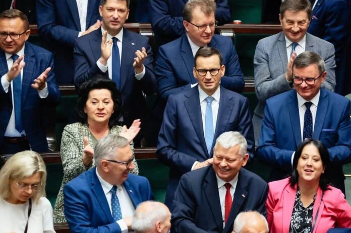 pis-wykorzysta-fundusz-reprezentacyjny-na-finansowanie-uzbrojenia.-to-ma-zapewnic-in-brak-kontroli-nad-wydatkami