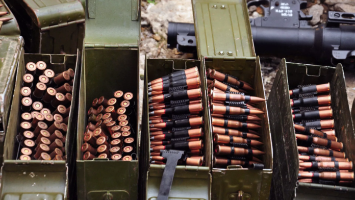 pracownicy-skladu-amunicji-skad-wysylane-sa-pociski-dla-ukrainy-rozpoczynaja-strajk