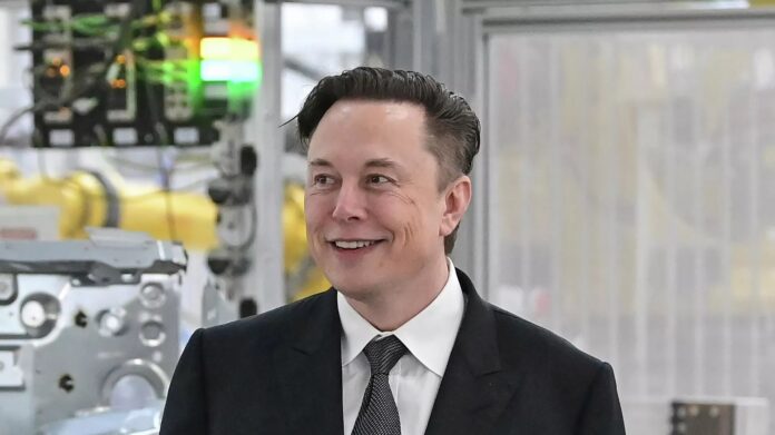 elon-musk-przyznal,-kto-tak-naprawde-rzadzi-usa