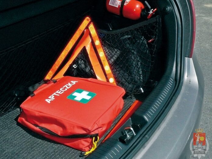 kierowcy-musza-to-miec-w-samochodach.-policja-to-sprawdza-i-wystawia-mandat-1500-zl