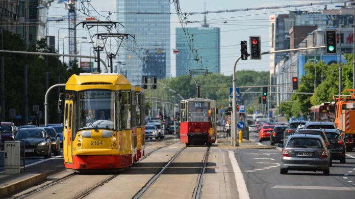 pis-przyjal-nowy-rozdzial-rozwoju-warszawy-w-latach-2023-2030