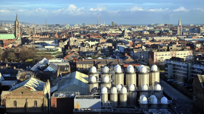 wladze-irlandzkie-zaczna-kwaterowac-ukrainskich-„uchodzcow”-w-namiotach