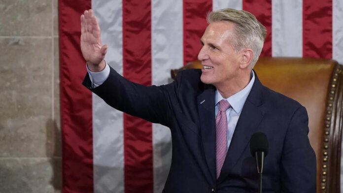 mccarthy-usuniety-ze-stanowiska-spikera-kongresu-usa mccarthy-usuniety-ze-stanowiska-spikera-kongresu-usa