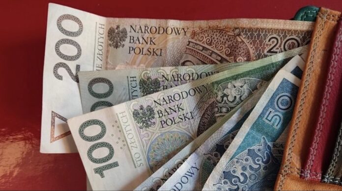 dostaniesz-11-000-zl-ekstra.-darmowe-pieniadze-dla-milionow-polakow-juz-od-stycznia