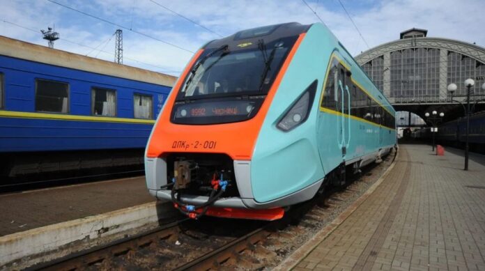 od-15-pazdziernika-rusza-polaczenie-kolejowe-pomiedzy-warszawa-a-lwowem