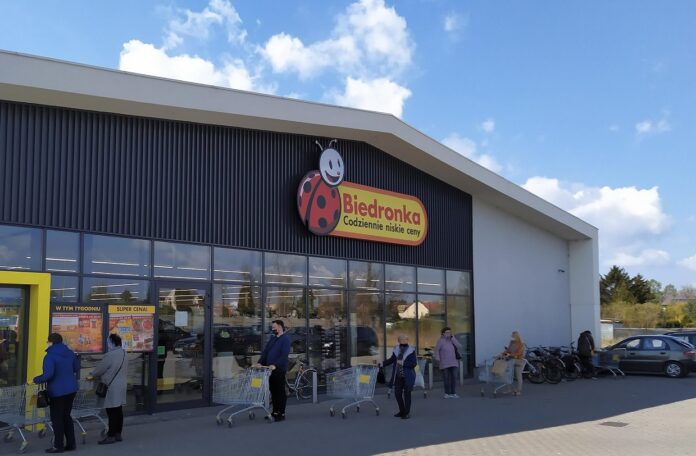 od-poniedzialku-biedronka-wprowadza-nowy-hit.-do-sklepow-rusza-tlumy