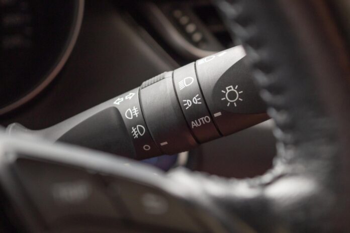 nawet-3000-zlotych-mandatu-za-swiatla-w-samochodzie!-kierowcy-o-tym-nie-wiedza