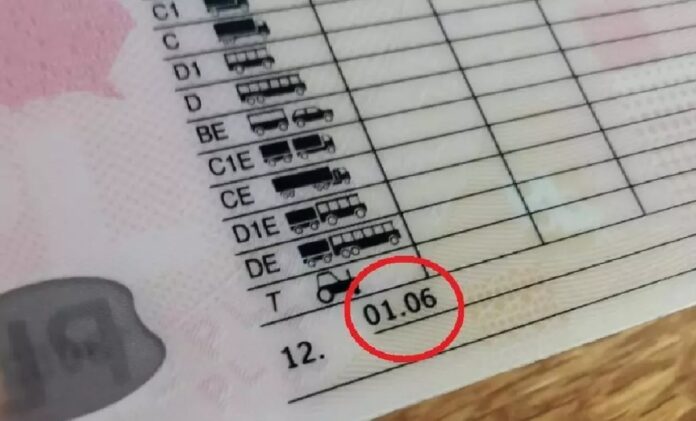 sprawdz-swoje-prawo-jazdy.-jesli-masz-ten-kod-mozesz-miec-spory-problem