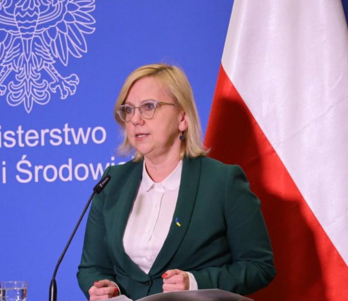 anna-moskwa-na-ochotne-zamowila-msze-dziekczynna.-internauci-pytaja-kto-za-nia-placil