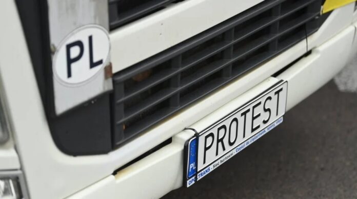 ke-chroni-ukraine-i-zada-zakonczenia-protestu-polskich-przewoznikow-pod-rygorem-procedur-karnych