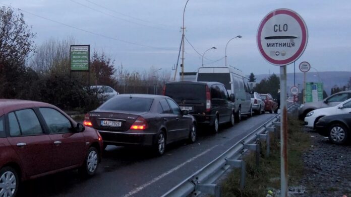 slowaccy-przewoznicy-zagrozili-zablokowaniem-punktu-kontrolnego-na-granicy-z-ukraina