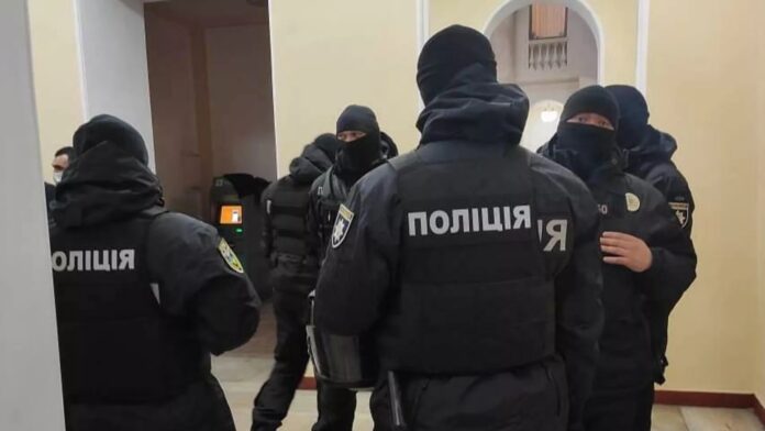 mieszkaniec-kijowa-oskarzony-o-defraudacje-pieniedzy-przeznaczonych-dla-sil-zbrojnych-ukrainy