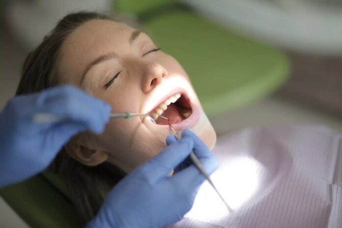 500-plus-na-dentyste:-jak-zlozyc-wniosek-i-otrzymac-dofinansowanie-stomatologiczne