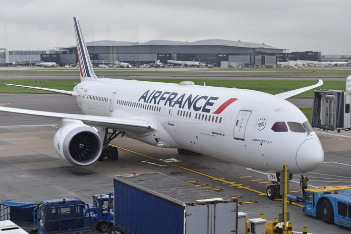 air-france-begins-new-flight-from-paris-to-phoenix,-orly-strikes-and-more