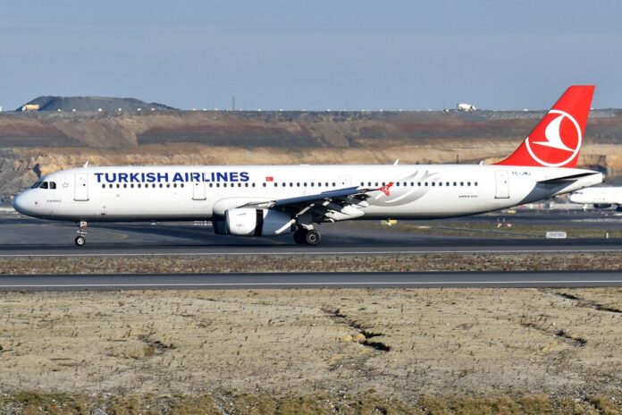 turkish-airlines-a321-experienced-turbulence,-crew-injured