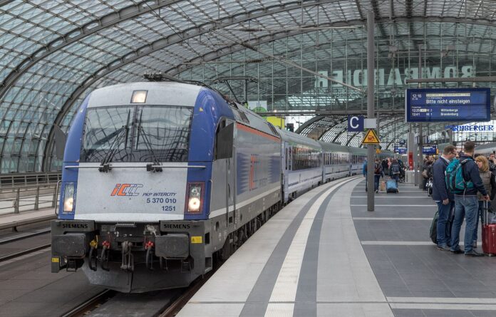 pkp-intercity-uruchomi-bezplatne-podroze-pociagami-–-kto-moze-skorzystac?