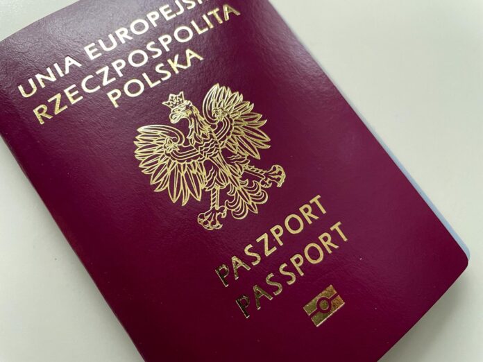 paszport-tymczasowy-na-lotnisku-chopina.-vademecum-w-pigulce
