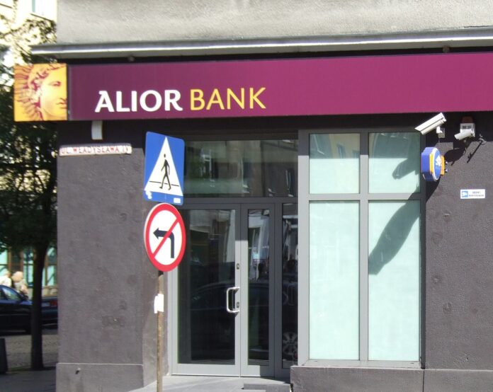 alior-bank:-klienci-stracili-dostep-pieniedzy