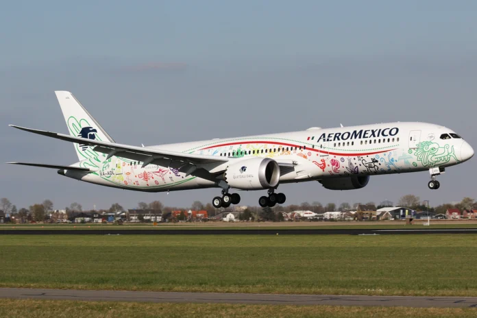 aeromexico-flight-with-787-makes-emergency-landing-as-pilot-reported-sick