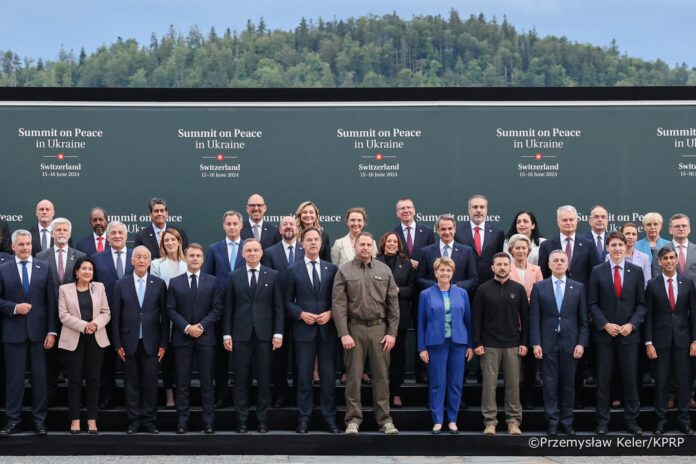 na-konferencji-w-sprawie-ukrainy-wykrzykiwano-hasla-bandery