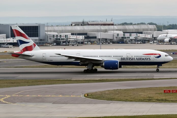 british-airways-boeing-777-rejected-takeoff-closed-gatwick-airport