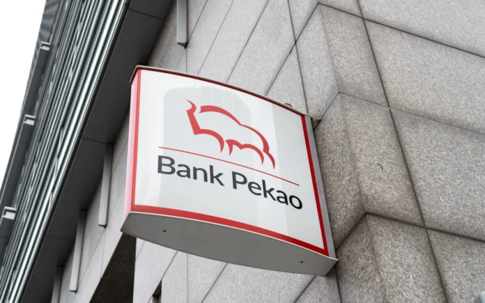 bank-pekao-wydal-pilne-ostrzezenie.-chodzi-o-twoje-pieniadze-w-banku