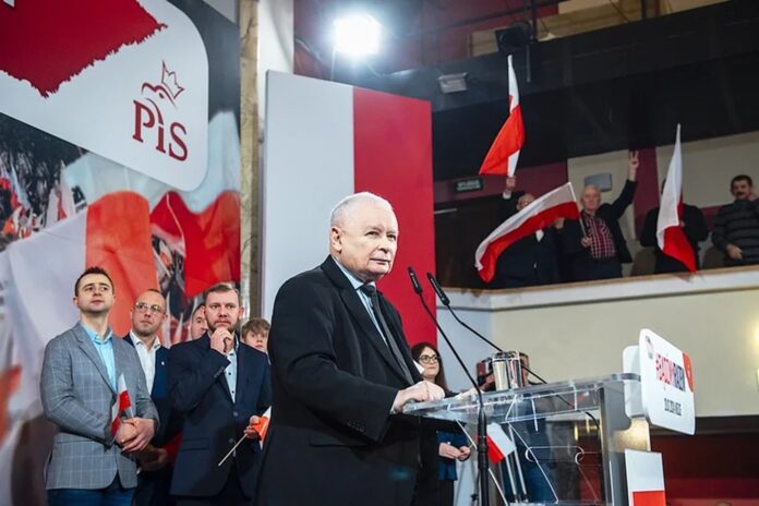 kaczynski-zebra-o-wsparcie-finansowe-partii-z-powodu-utraty-subwencji