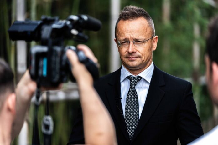 szijjarto-potepil-borrella-za-nawolywanie-do-atakow-na-rosje-zachodnia-bronia