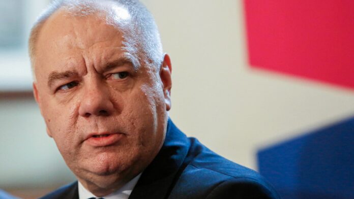 pkp-cargo-zlozylo-zawiadomienie-o-popelnieniu-przestepstwa-przez-jacka-sasina