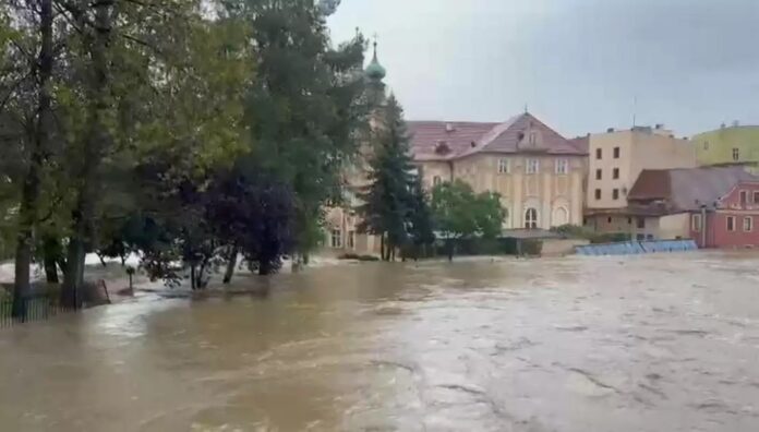 nowe-zasady-dostepu-do-lekarza-rodzinnego-dla-pacjentow-z-terenow-zalanych-–-co-musisz-wiedziec?