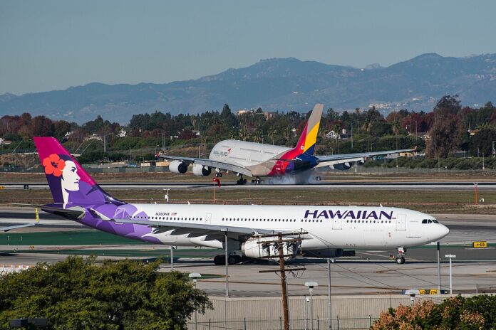 hawaiian-airlines-declares-emergency-as-ipad-catches-fire-in-flight