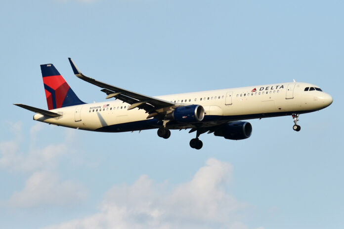 delta-made-first-saf-flight-from-minneapolis-to-new-york