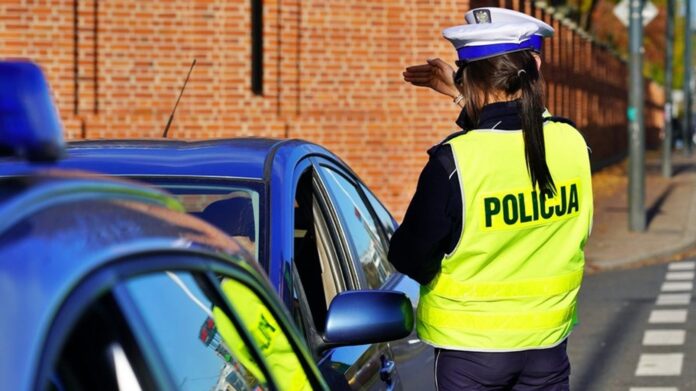 uwaga-kierowcy!-wzmozone-kontrole-i-wysokie-mandaty-na-polskich-drogach