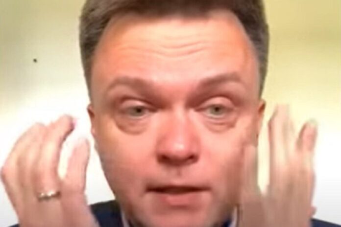 kim-odpowiada-holowni-w-sprawie-jego-wyparcia-dotyczacego-„studiowania”-na-collegium-humanum