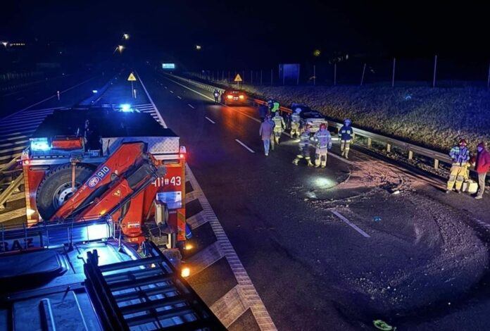 ukrainiec-bez-uprawnien-sprawca-wypadku-na-dk7