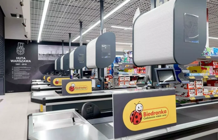 crawly:-controverialny.patostreamer-wydalony-z-polski-i-zabroniony-wjazdu-do-strefy-schengen