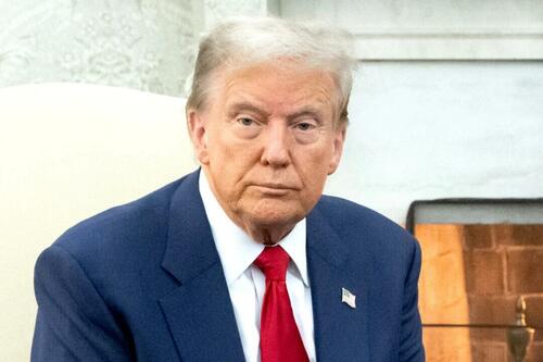 trump-team-refutes-reports-claiming-he-will-immediately-discharge-transgender-military-troops trump-team-refutes-reports-claiming-he-will-immediately-discharge-transgender-military-troops