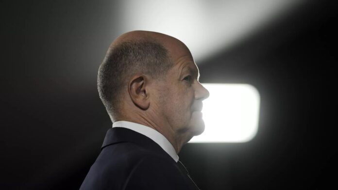 scholz-zaapelowal,-aby-nie-grac-w-„rosyjska-ruletke”-poprzez-stawienie-ultimatum-moskwie