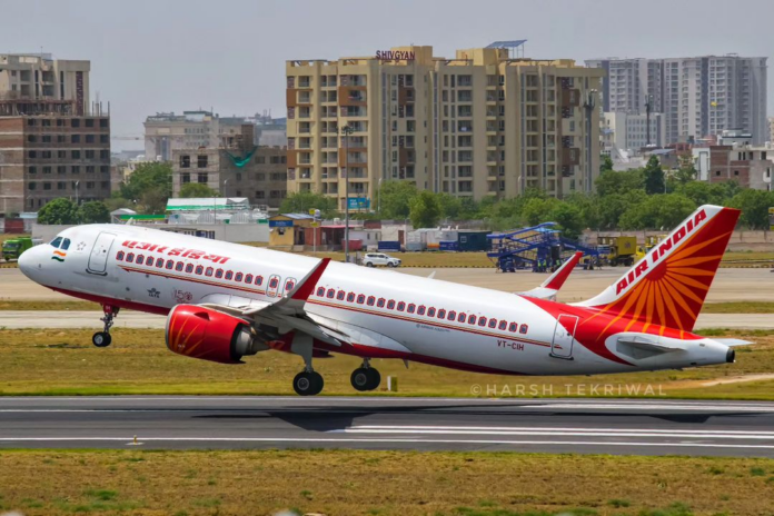 air-india-pilots-tries-to-take-off-from-taxiway-at-goa-airport
