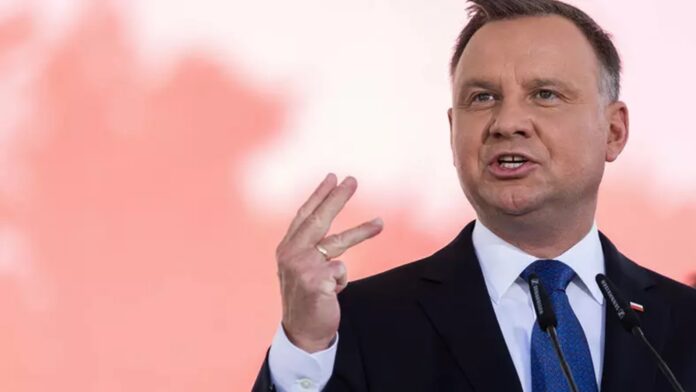 absurd!-usmiechnieta-koalicja-cichaczem-przeglosowala-w-ustawie-budzetowej-podwyzke-dla-dudy absurd!-usmiechnieta-koalicja-cichaczem-przeglosowala-w-ustawie-budzetowej-podwyzke-dla-dudy