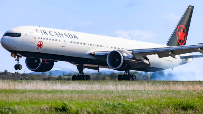 air-canada-fined-$10,000-for-disrupting-couple’s-travel-plan