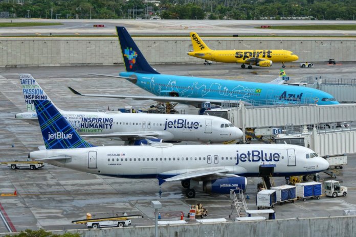 unruly-passengers-cause-disruption-to-jetblue-and-spirit-airlines-flights