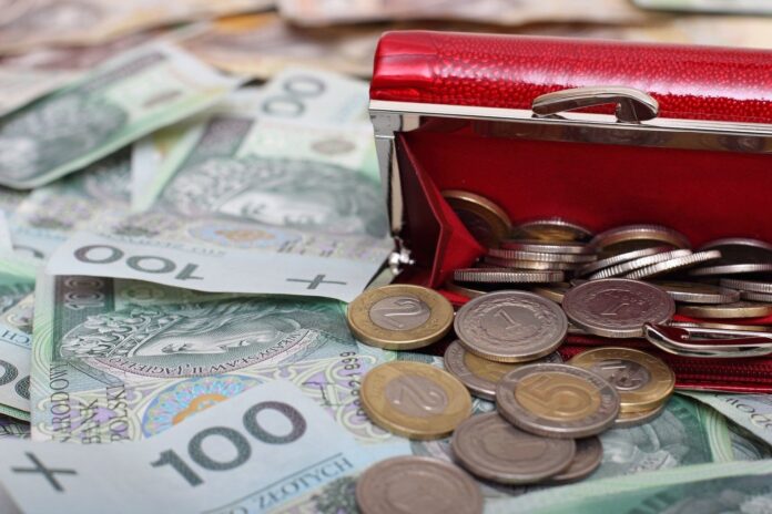 jak-zlozyc-wniosek-o-babciowe?-przewodnik-po-czterech-mozliwosciach-skladania-wnioskow