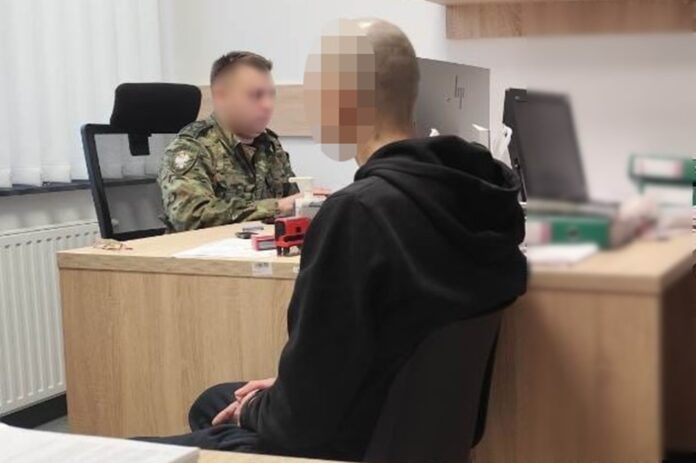 tarnow:-pedofil-po-zakonczeniu-odsiadki-w-zakladzie-karnym-zostal-deportowany-na-ukraine