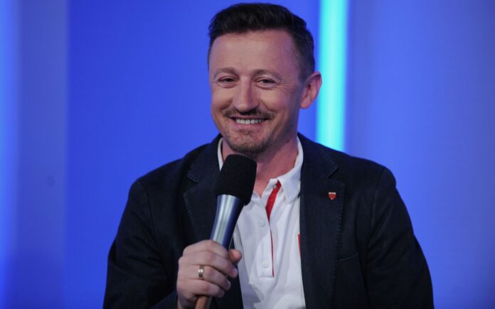 wewnatrzpartyjna-bitwa-o-praworzadnosc:-pis-atakuje-pkw-i-mf